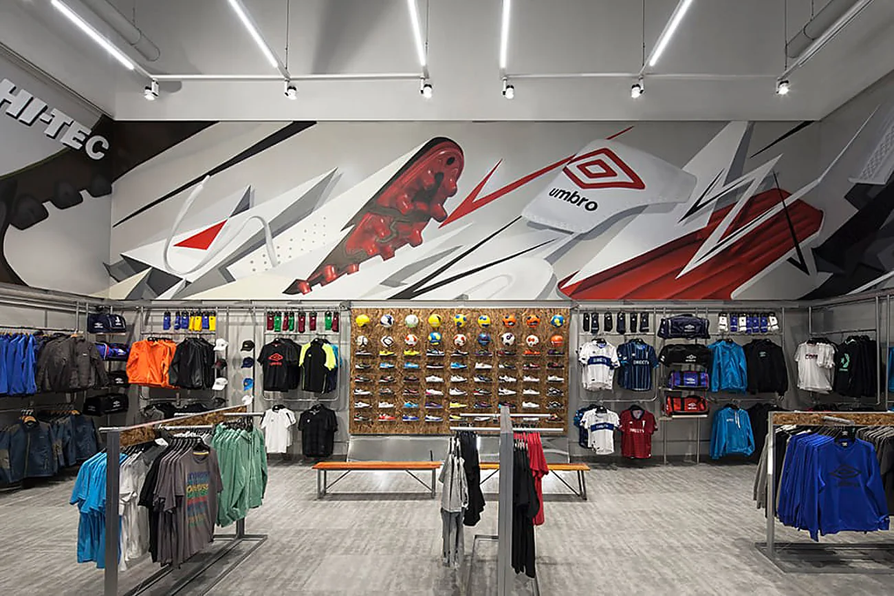 Converse — muro de productos deportivos