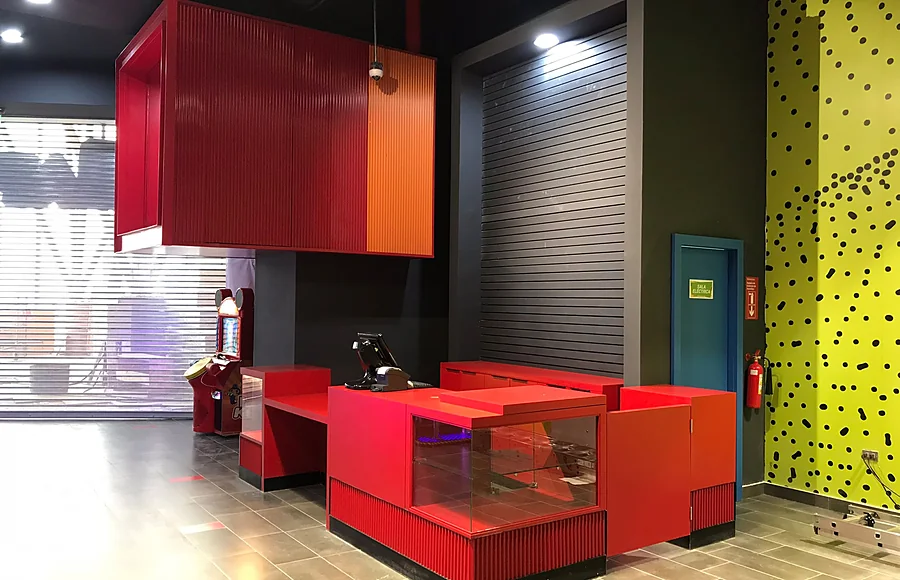 Happyland — recepción y boletería